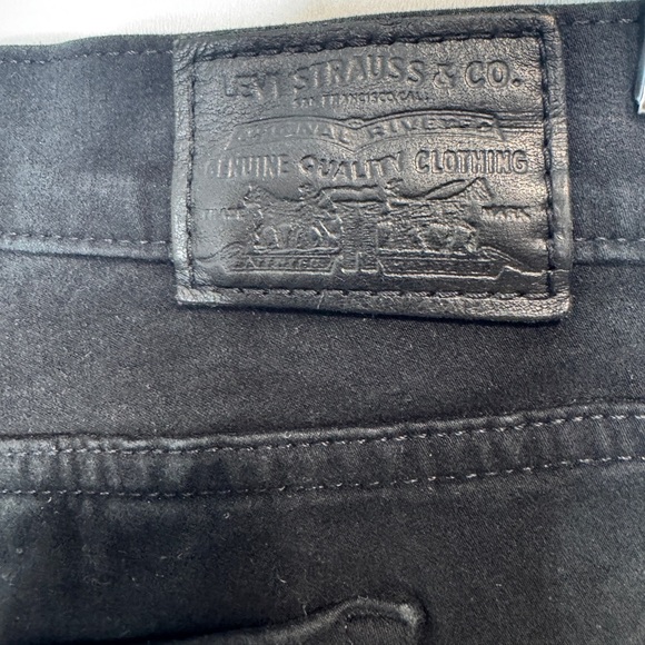 Levi's 311 Shaping Skinny Jeans Black - Picture 8 of 12